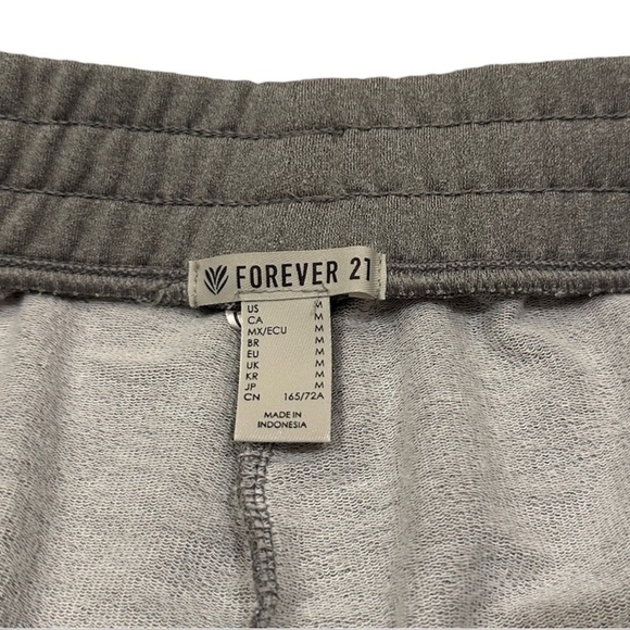 Forever21 Gray Sweatpant shorts size S - Picture 6 of 6